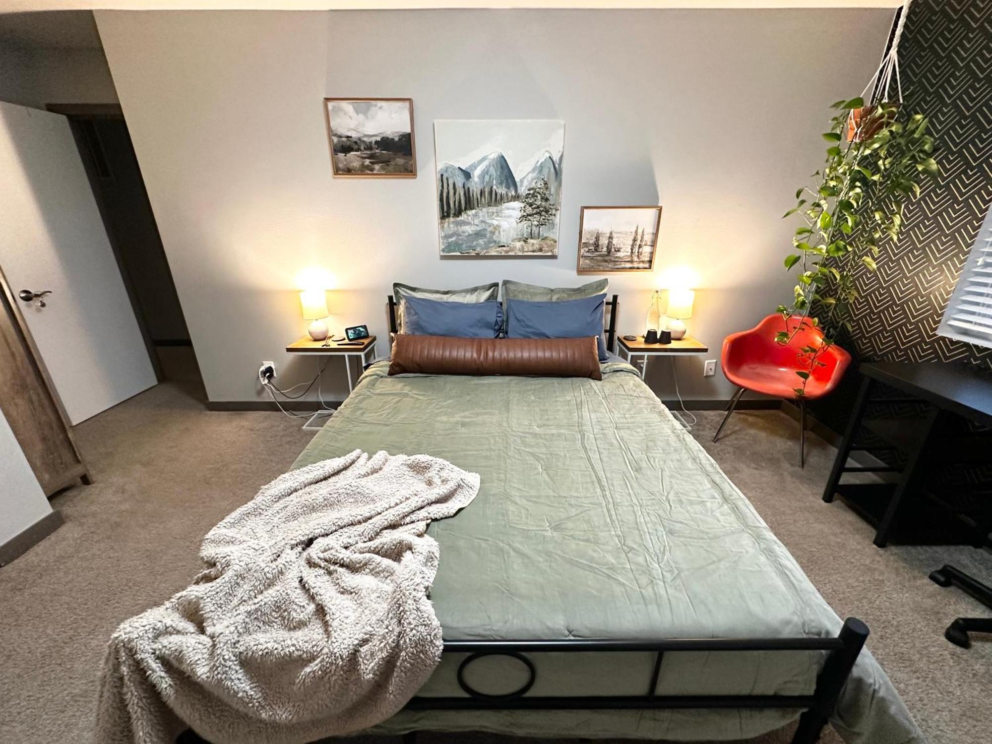 Central Tacoma Homestay With Breakfast Included -Private Room- Room photo